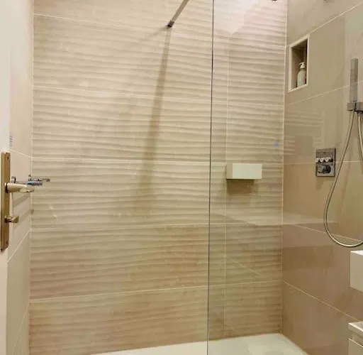 2 Ch, Climatisé, Parking, Localisation Premium Appartement Lyon